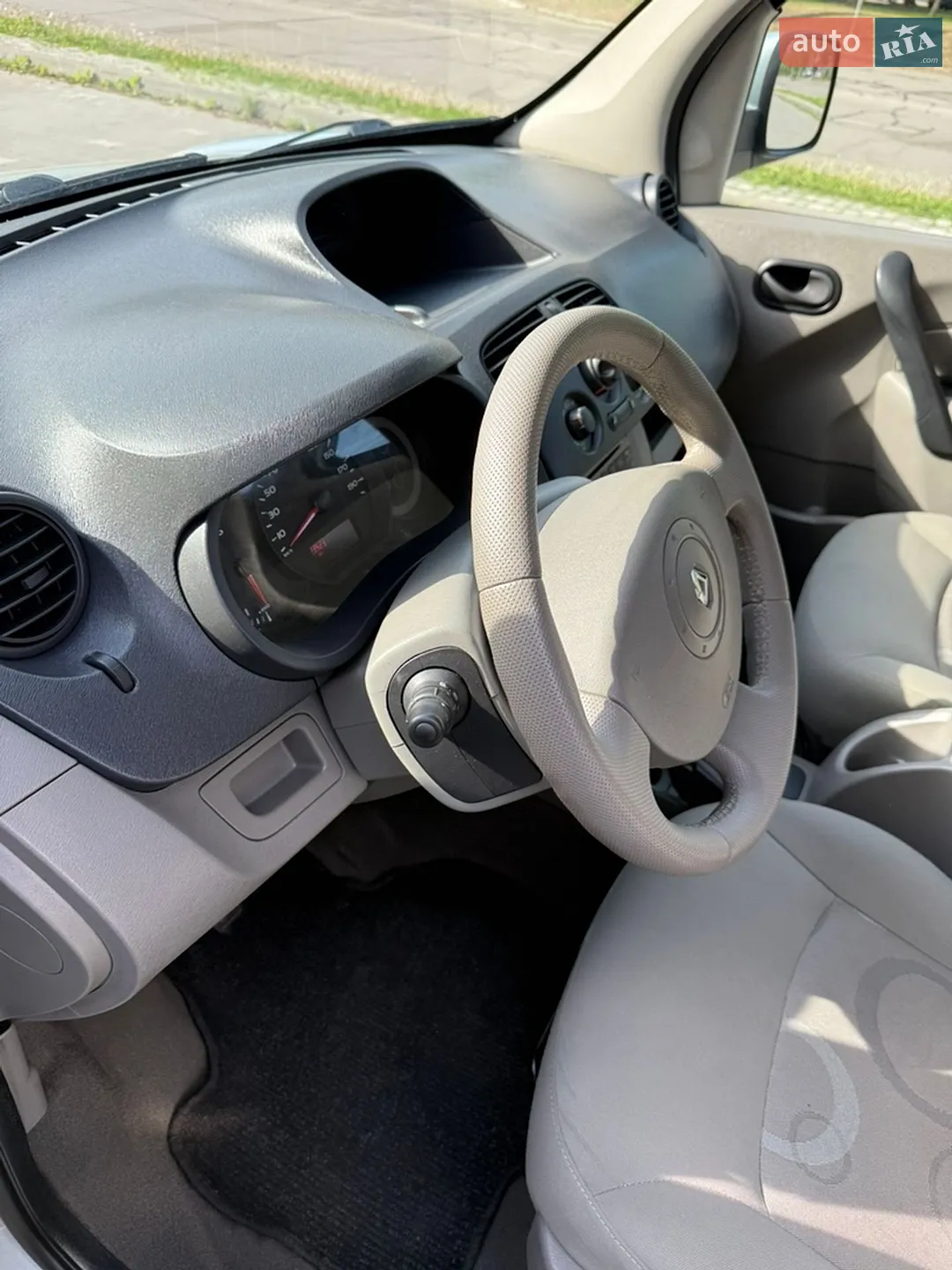 2011 Renault Kangoo - мініатюра 33