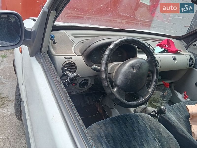 Мінівен Renault Kangoo 2002 в Нове