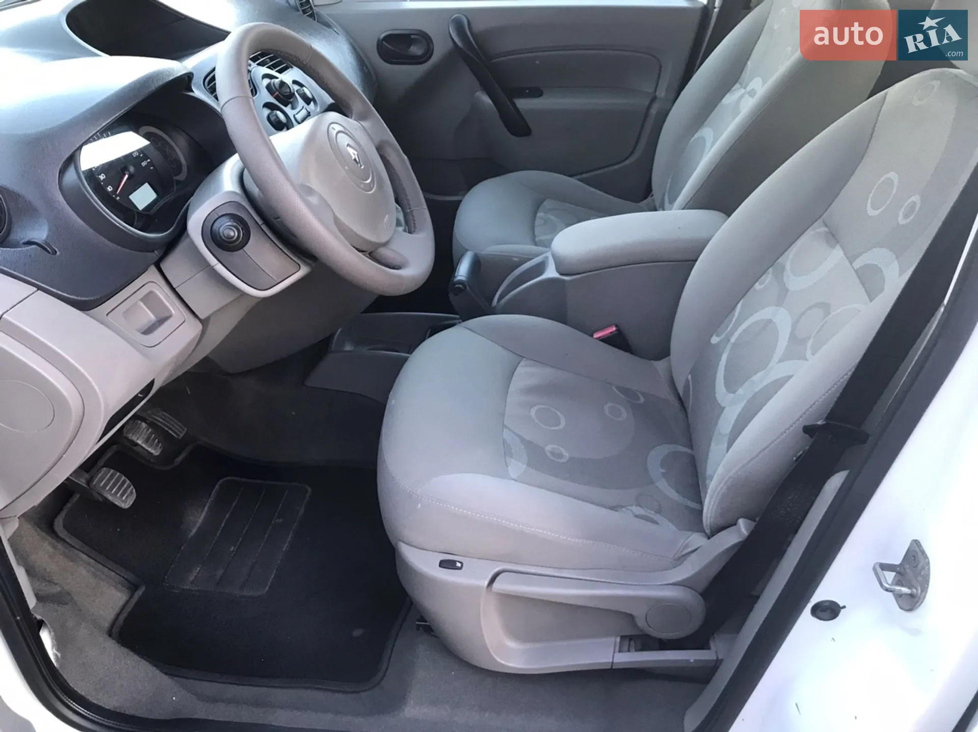 2010 Renault Kangoo - мініатюра 12