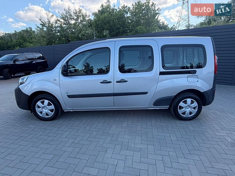 Минивэн Renault Kangoo 2016 в Киеве