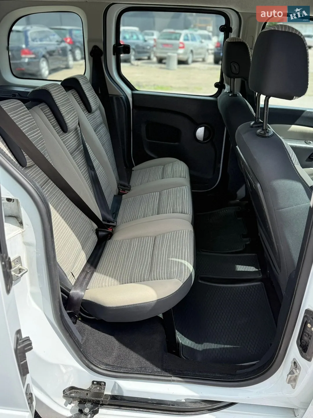 2011 Renault Kangoo - мініатюра 57