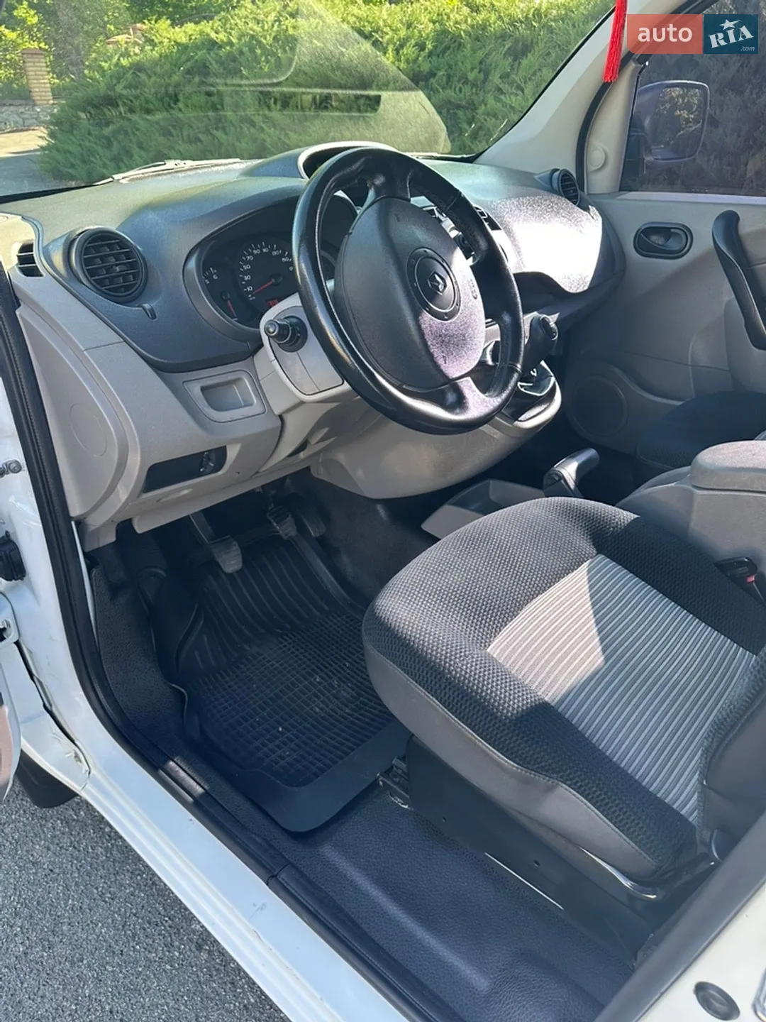 2011 Renault Kangoo - мініатюра 20