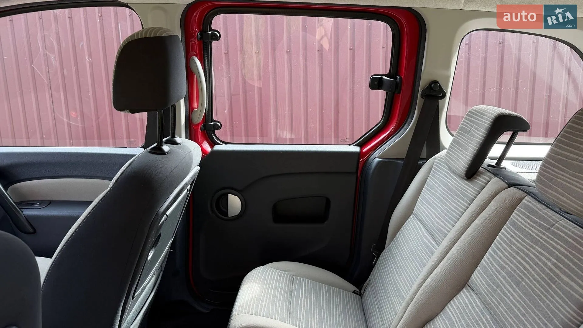 2012 Renault Kangoo - мініатюра 23