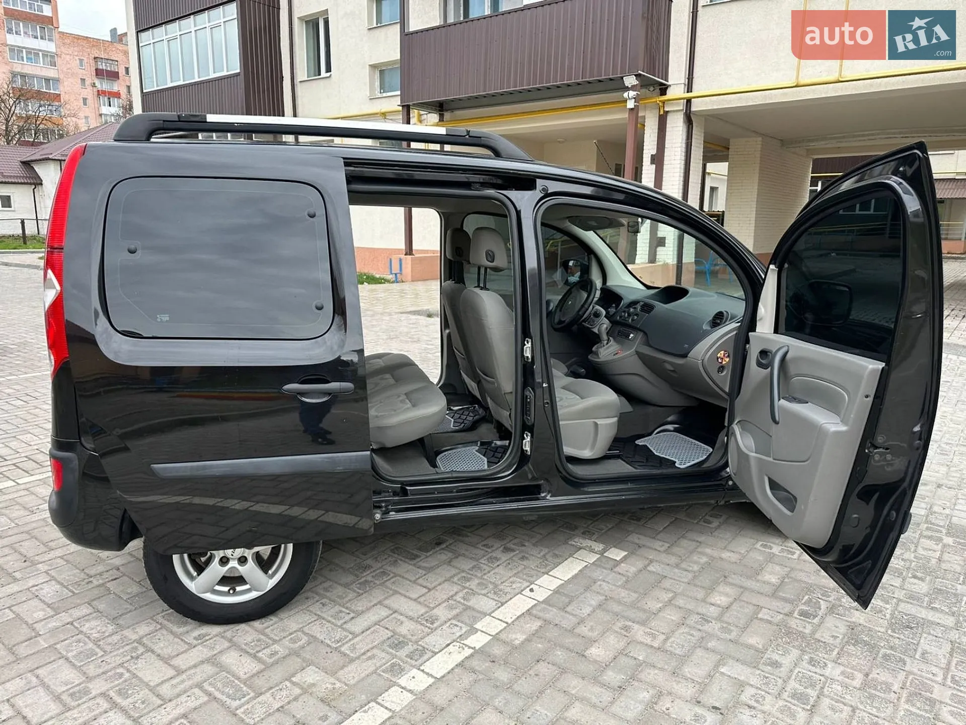 2010 Renault Kangoo - мініатюра 18