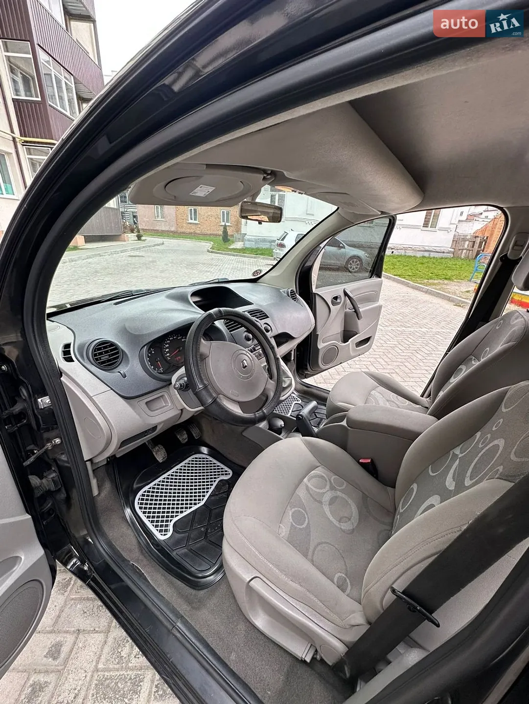 2010 Renault Kangoo - мініатюра 22