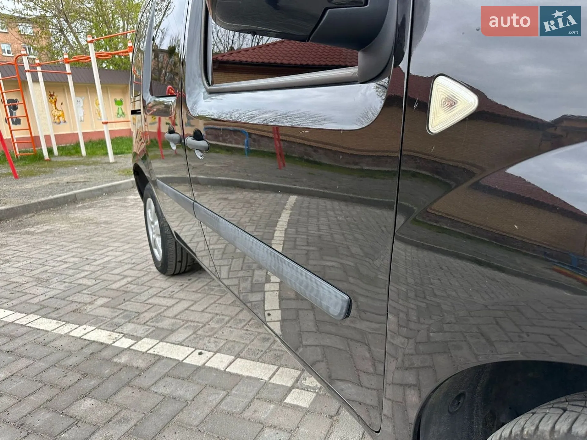 2010 Renault Kangoo - мініатюра 36