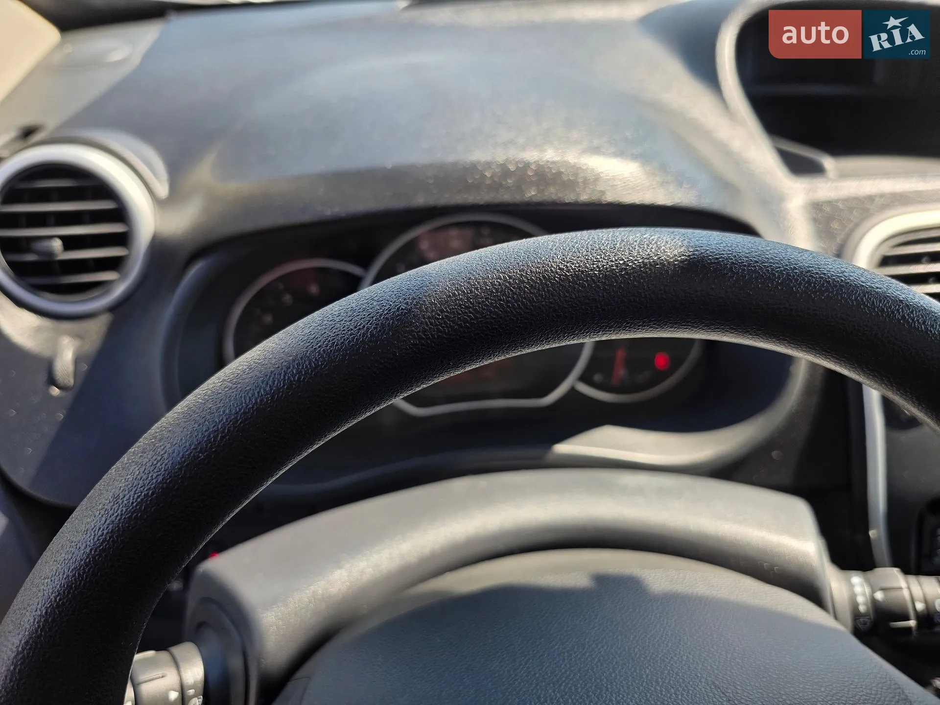 2015 Renault Kangoo - мініатюра 27