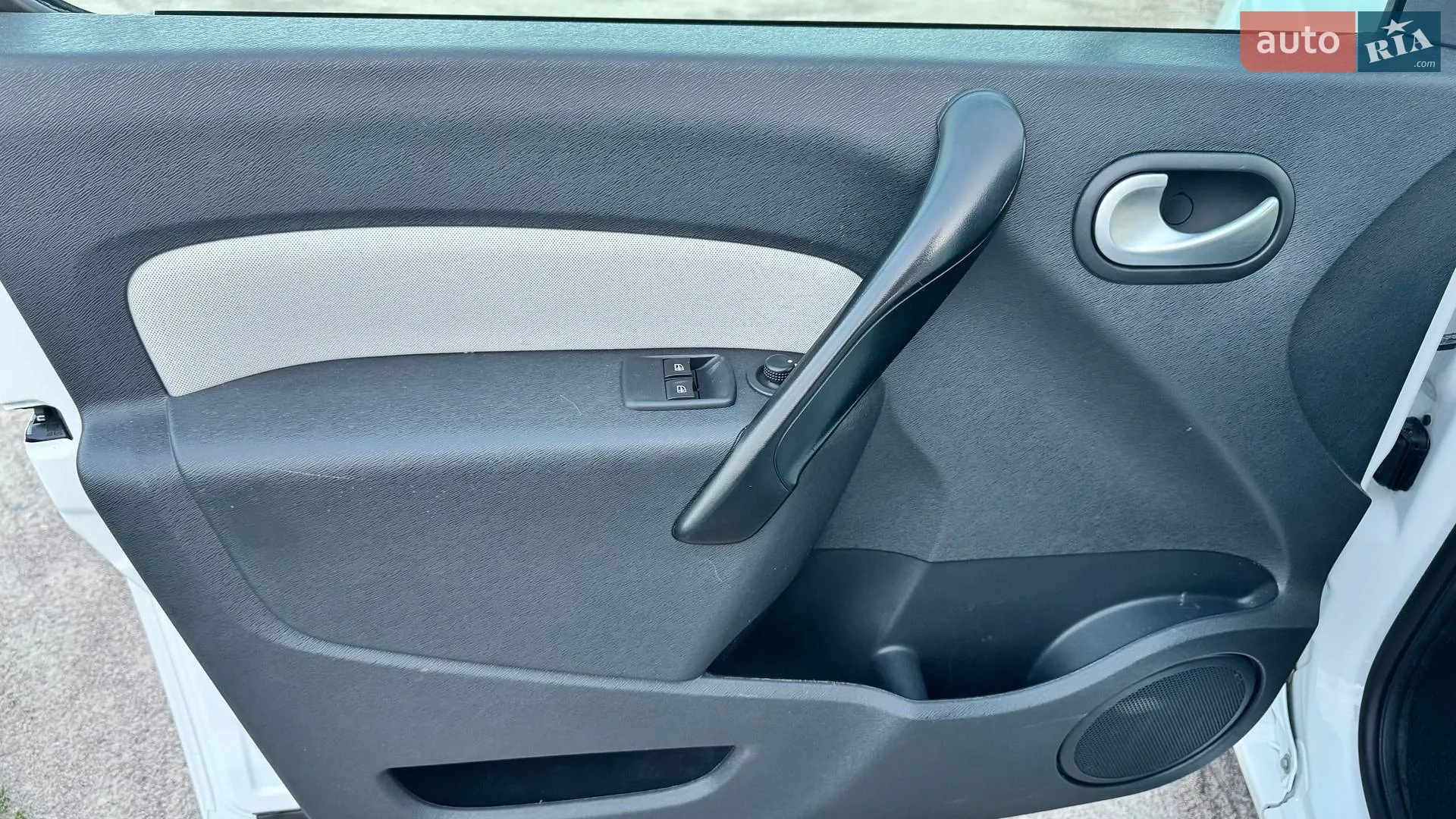 2015 Renault Kangoo - мініатюра 22