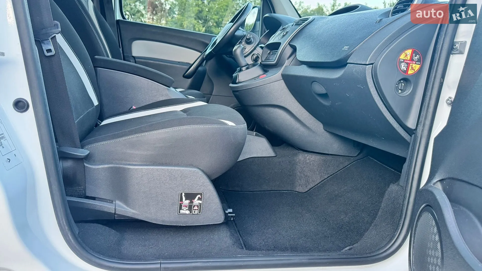 2015 Renault Kangoo - мініатюра 25