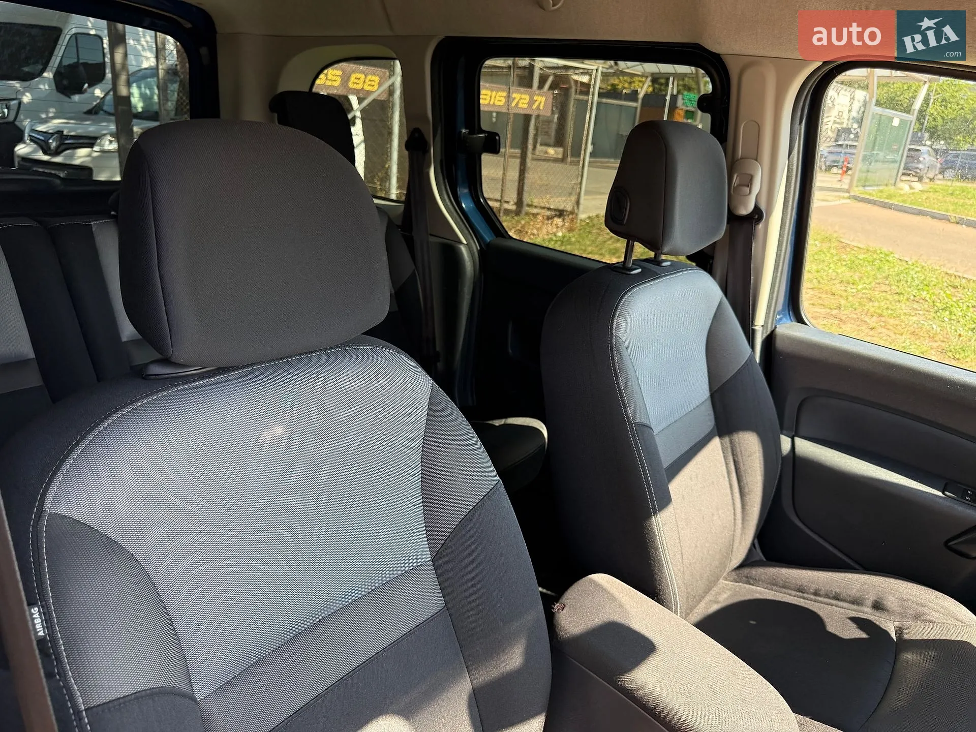 2017 Renault Kangoo - мініатюра 27