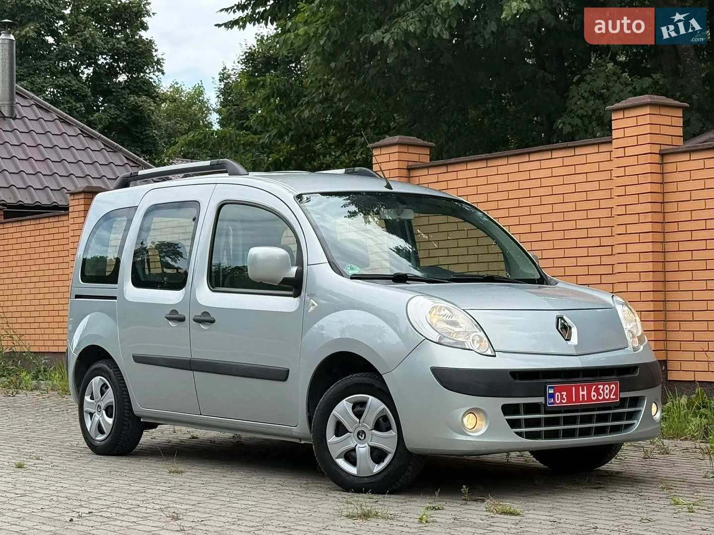 2010 Renault Kangoo - фото 1