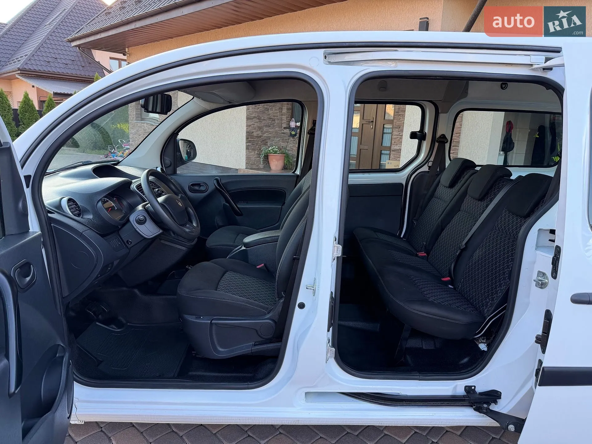 2016 Renault Kangoo - мініатюра 39