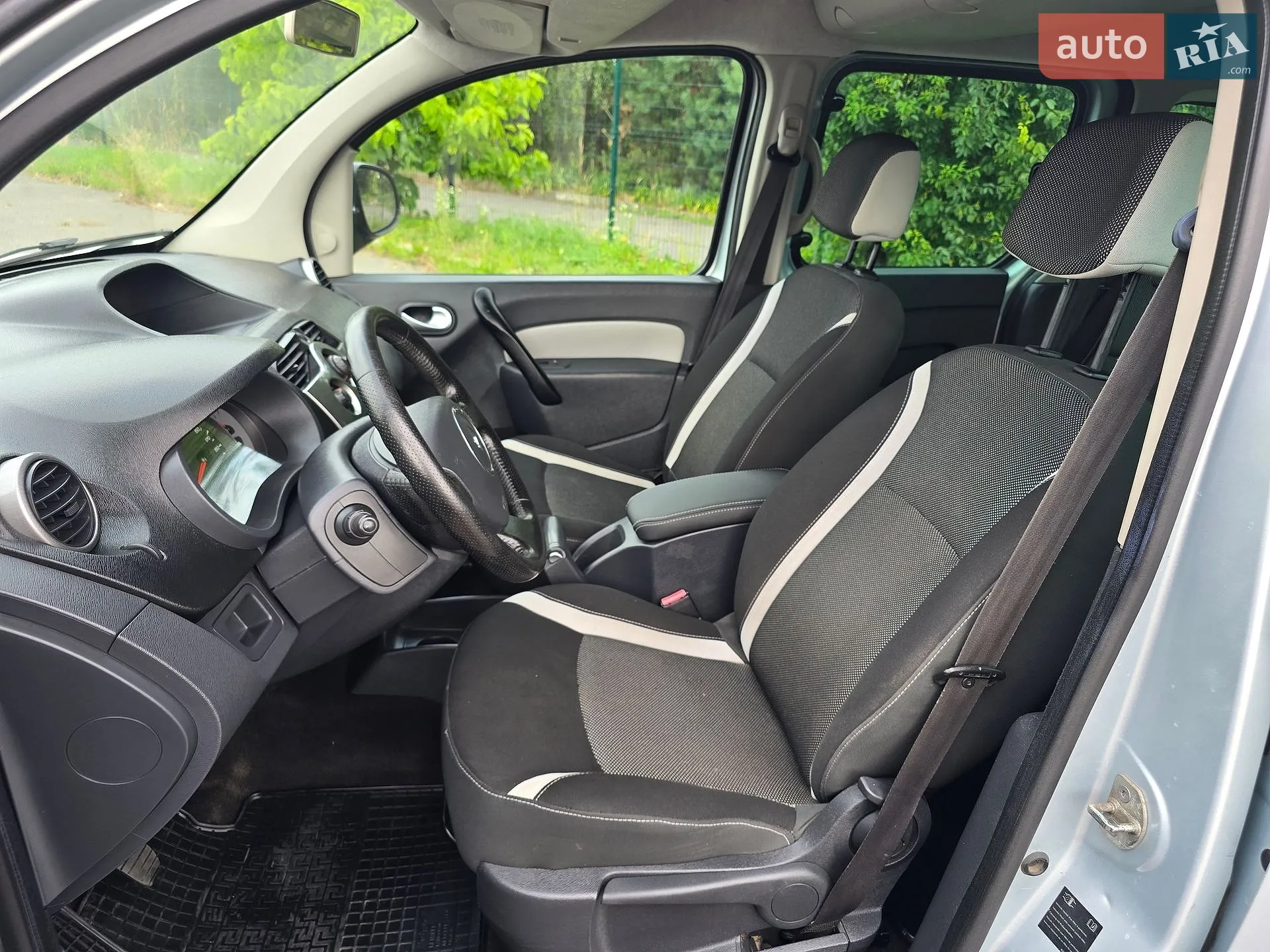 2012 Renault Kangoo - мініатюра 24