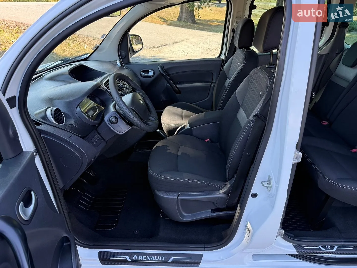 2017 Renault Kangoo - мініатюра 36