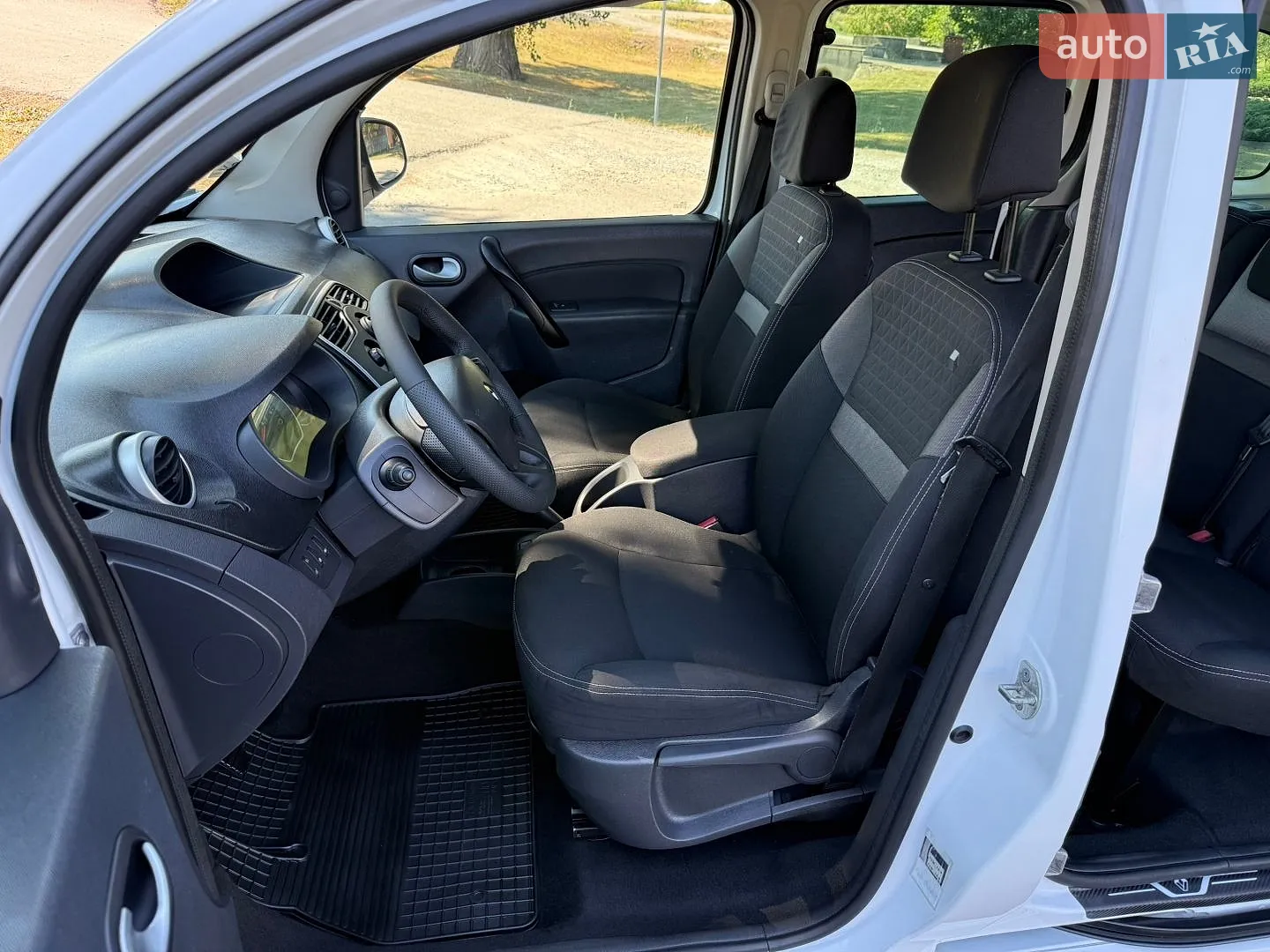 2017 Renault Kangoo - мініатюра 47