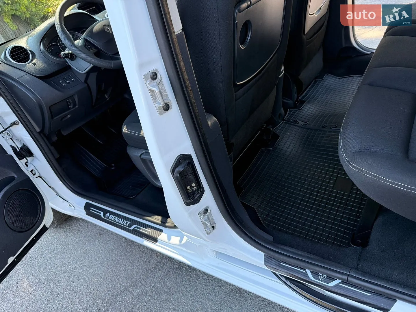 2017 Renault Kangoo - мініатюра 114
