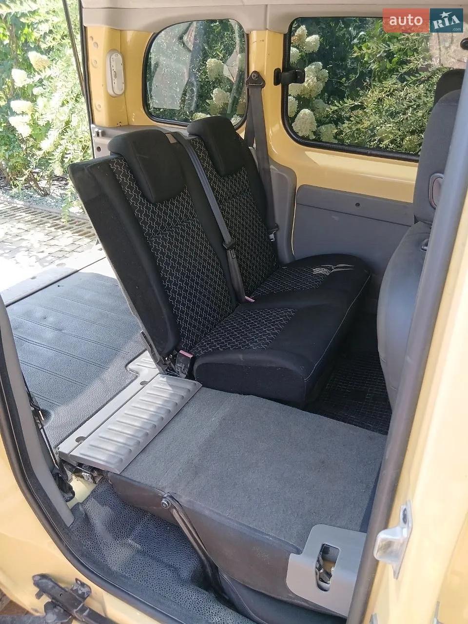 2011 Renault Kangoo - мініатюра 21