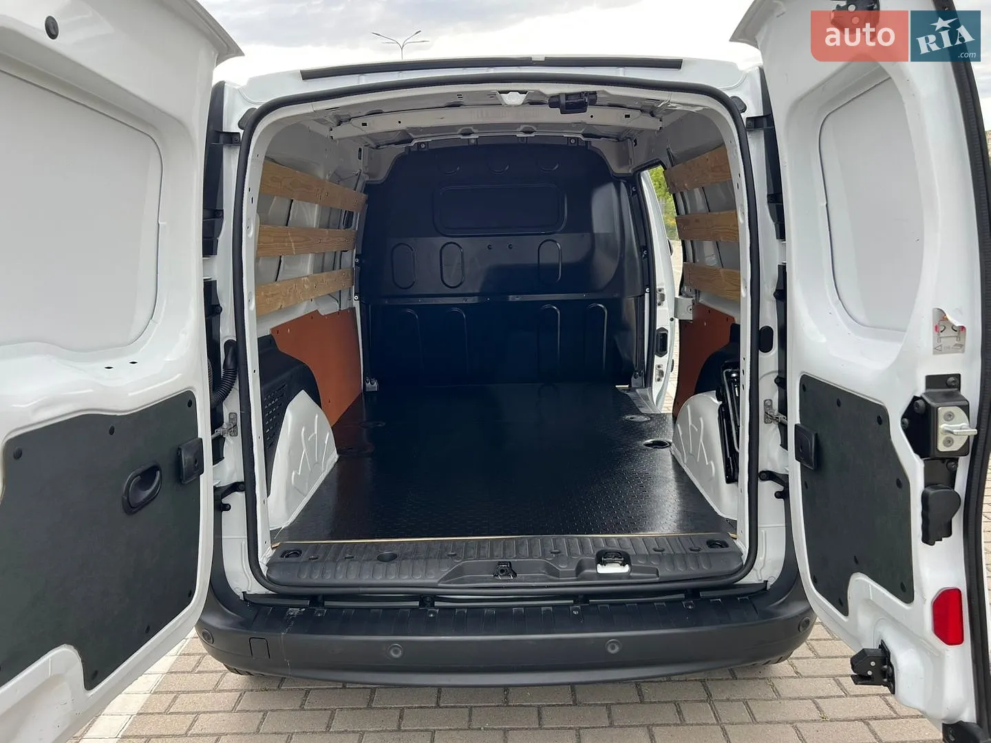 2021 Renault Kangoo - мініатюра 8