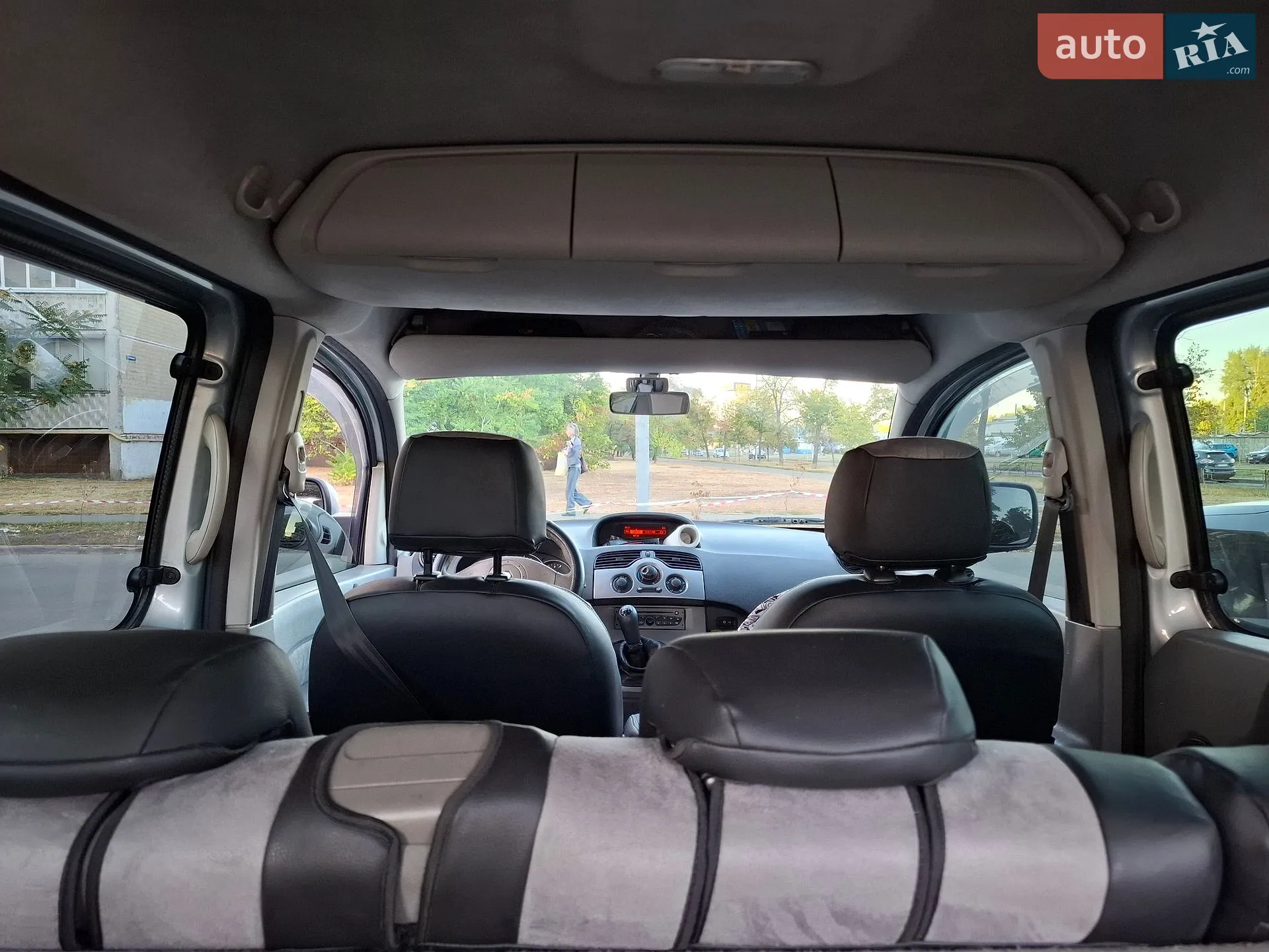 2010 Renault Kangoo - мініатюра 21
