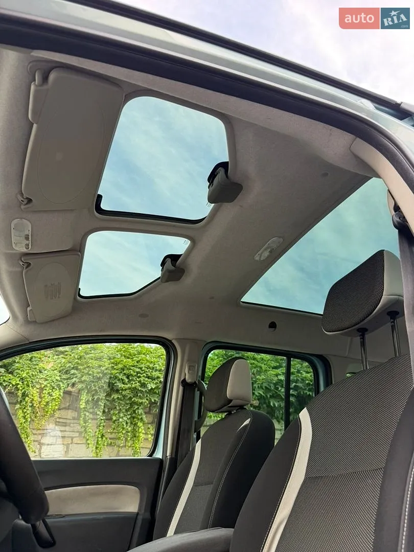 2011 Renault Kangoo - мініатюра 31