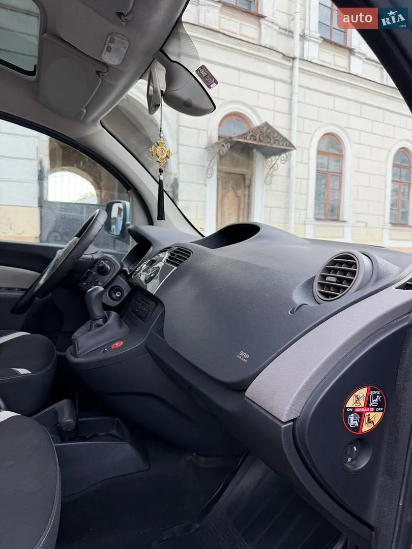 2011 Renault Kangoo - мініатюра 38