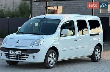 Минивэн Renault Kangoo 2010 в Дубно