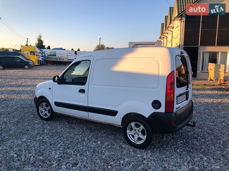 Грузовой фургон Renault Kangoo 2004 в Черновцах