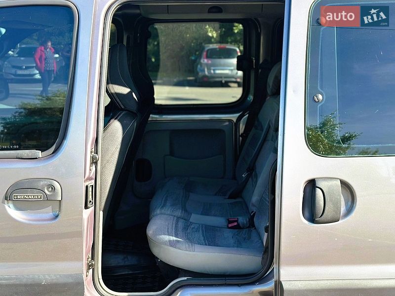 Минивэн Renault Kangoo 2003 в Киеве
