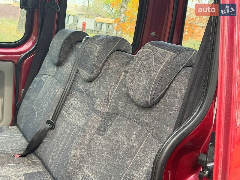 Минивэн Renault Kangoo 2005 в Ахтырке