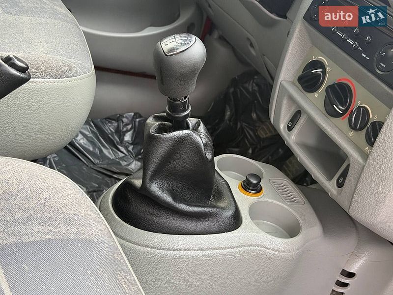 Минивэн Renault Kangoo 2005 в Ахтырке