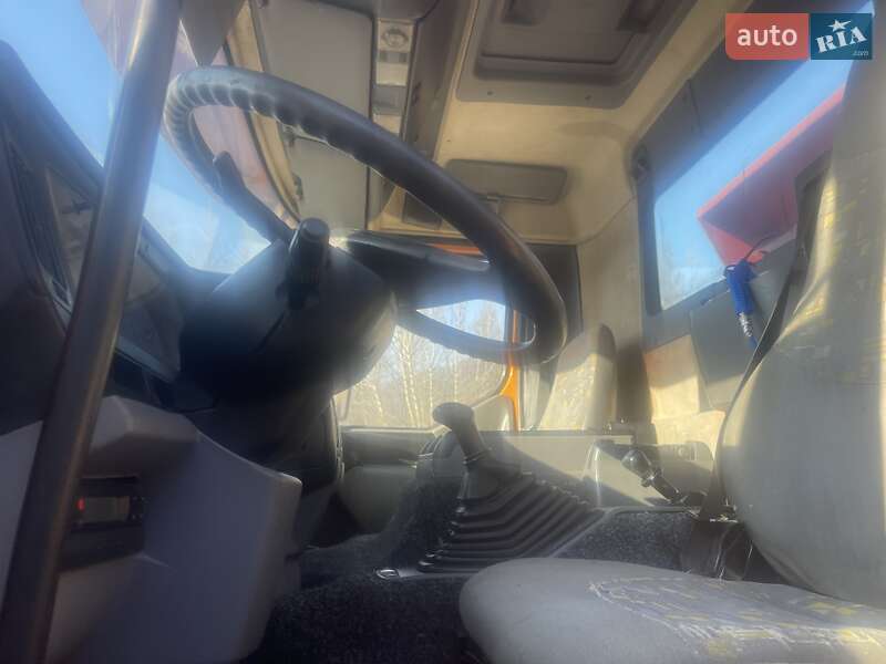 Самоскид Renault Kerax 2006 в Тячеві