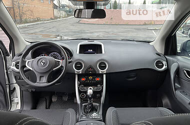 Внедорожник / Кроссовер Renault Koleos 2012 в 