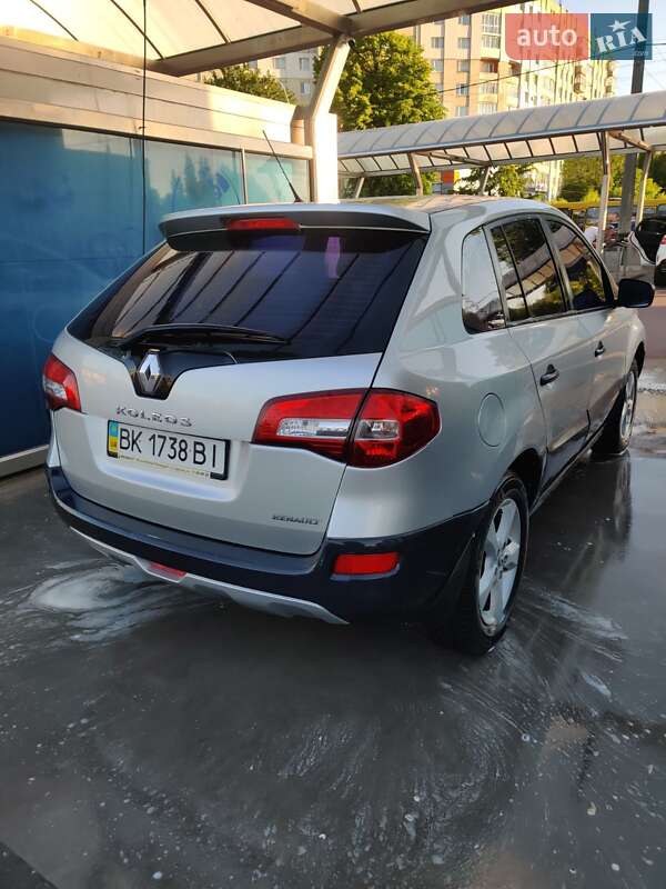 Внедорожник / Кроссовер Renault Koleos 2010 в Ровно