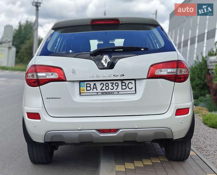 Позашляховик / Кросовер Renault Koleos 2011 в Києві
