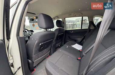 Позашляховик / Кросовер Renault Koleos 2011 в 
