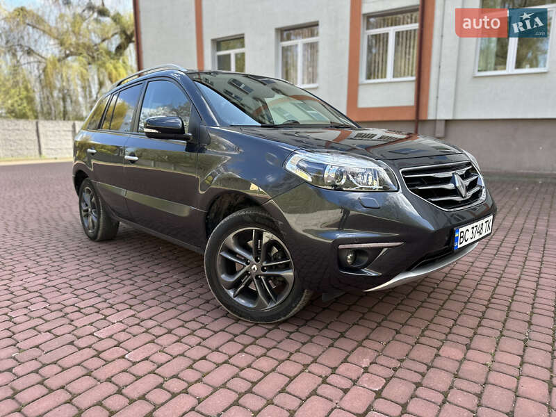 Позашляховик / Кросовер Renault Koleos 2012 в 