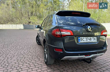 Позашляховик / Кросовер Renault Koleos 2012 в 