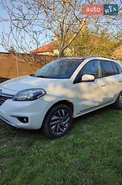 Позашляховик / Кросовер Renault Koleos 2014 в 