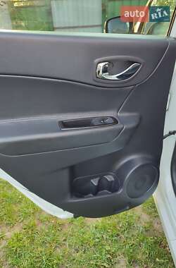 Позашляховик / Кросовер Renault Koleos 2014 в 