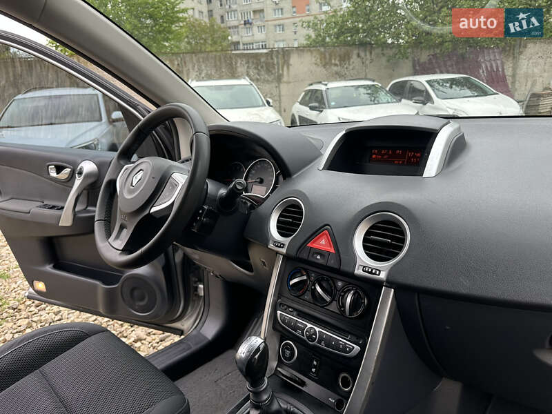 Позашляховик / Кросовер Renault Koleos 2009 в Стрию