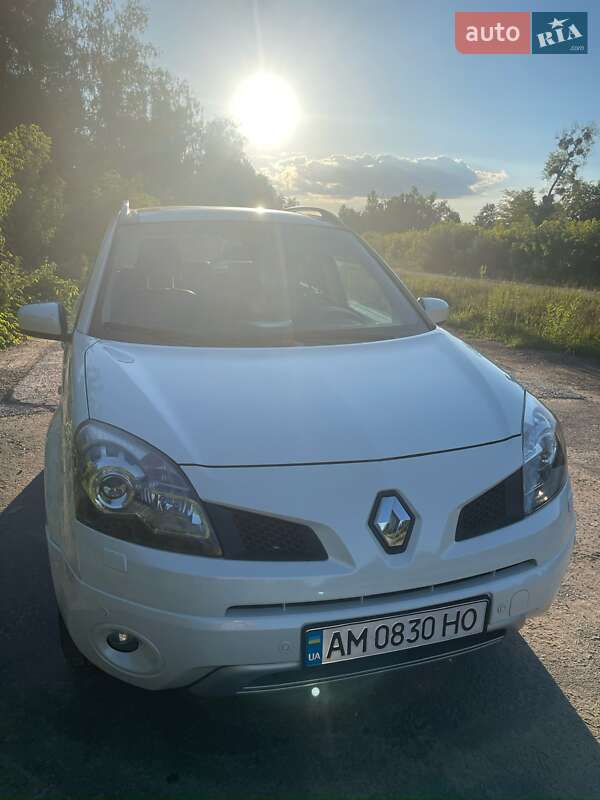 Внедорожник / Кроссовер Renault Koleos 2009 в 