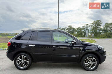 Позашляховик / Кросовер Renault Koleos 2013 в 