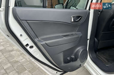 Позашляховик / Кросовер Renault Koleos 2013 в 