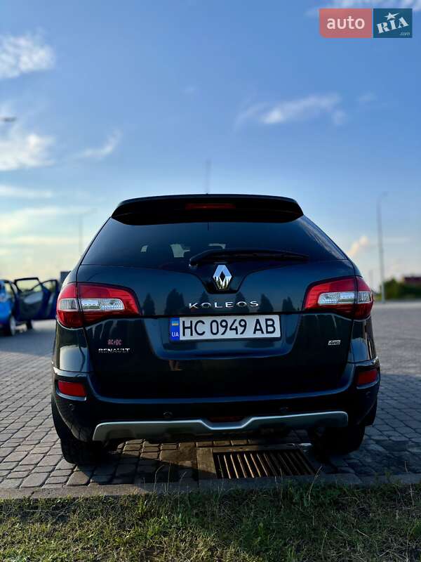 Внедорожник / Кроссовер Renault Koleos 2012 в Городке