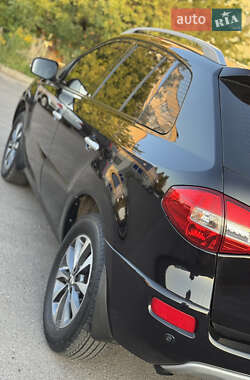 Позашляховик / Кросовер Renault Koleos 2011 в 