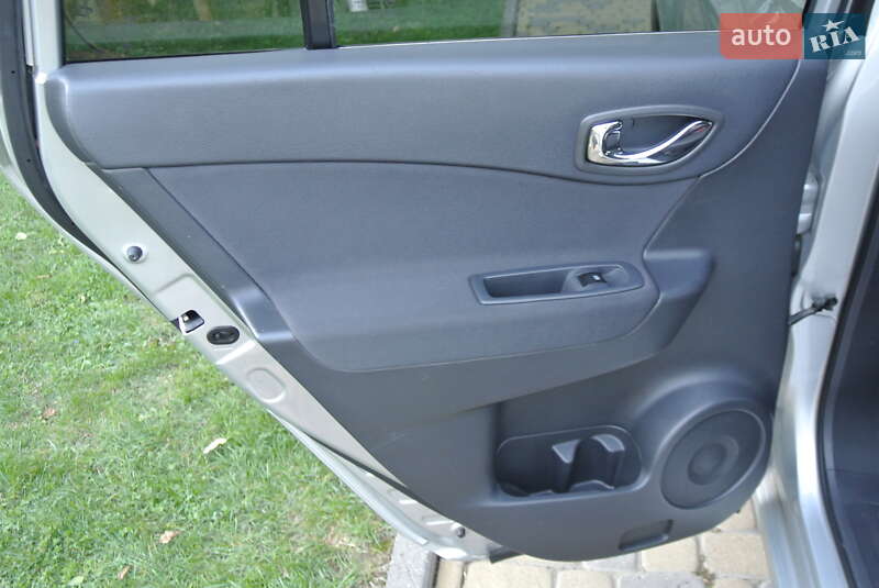 Внедорожник / Кроссовер Renault Koleos 2012 в Черновцах фото 20 Внедорожник / Кроссовер Renault Koleos 2012 в Черновцах