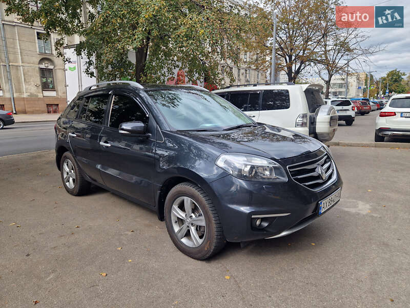 Внедорожник / Кроссовер Renault Koleos 2012 в 