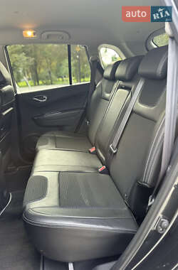 Внедорожник / Кроссовер Renault Koleos 2012 в 