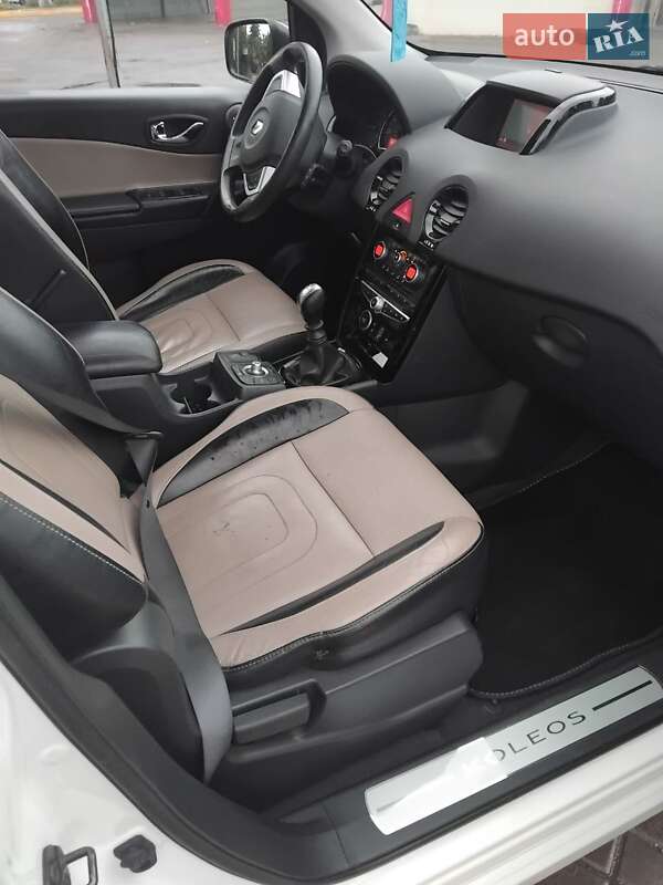 Позашляховик / Кросовер Renault Koleos 2010 в Дубні фото 8 Позашляховик / Кросовер Renault Koleos 2010 в Дубні
