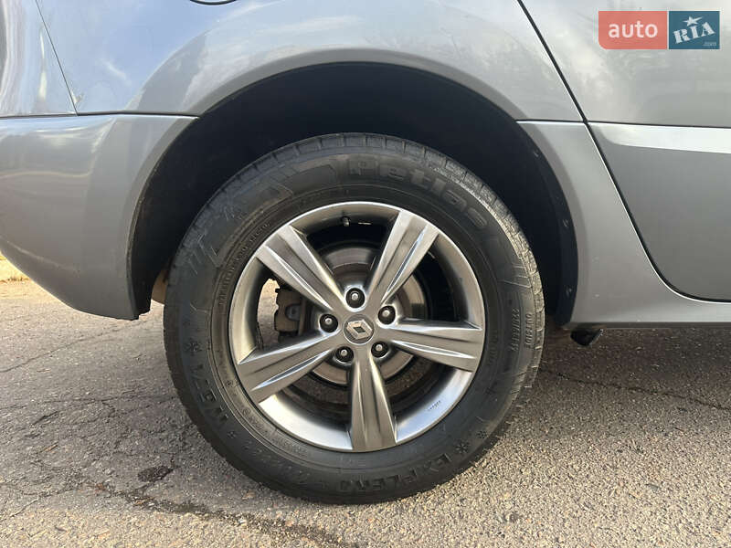 Позашляховик / Кросовер Renault Koleos 2009 в Кривому Розі